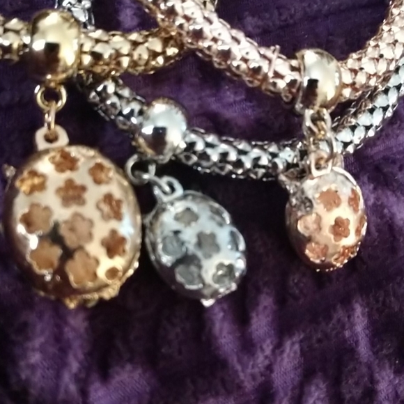 3pc Owl Charms Stretch Bracelets Dangle Gold-tone Silver-tone Rose Gold Upto 9" - Picture 5 of 8